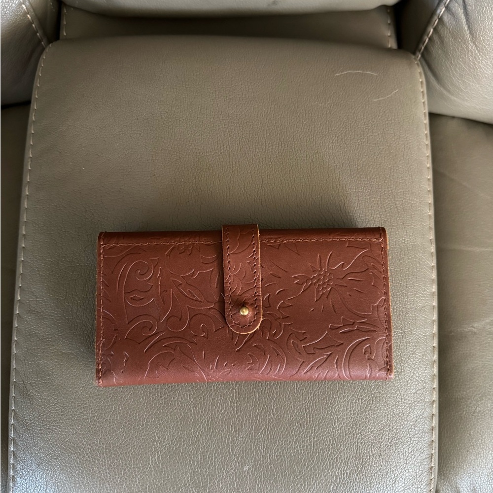Portland leather tooled Leather Wallet